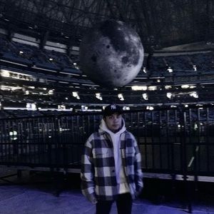 Meet your Posher, Gerard maxi